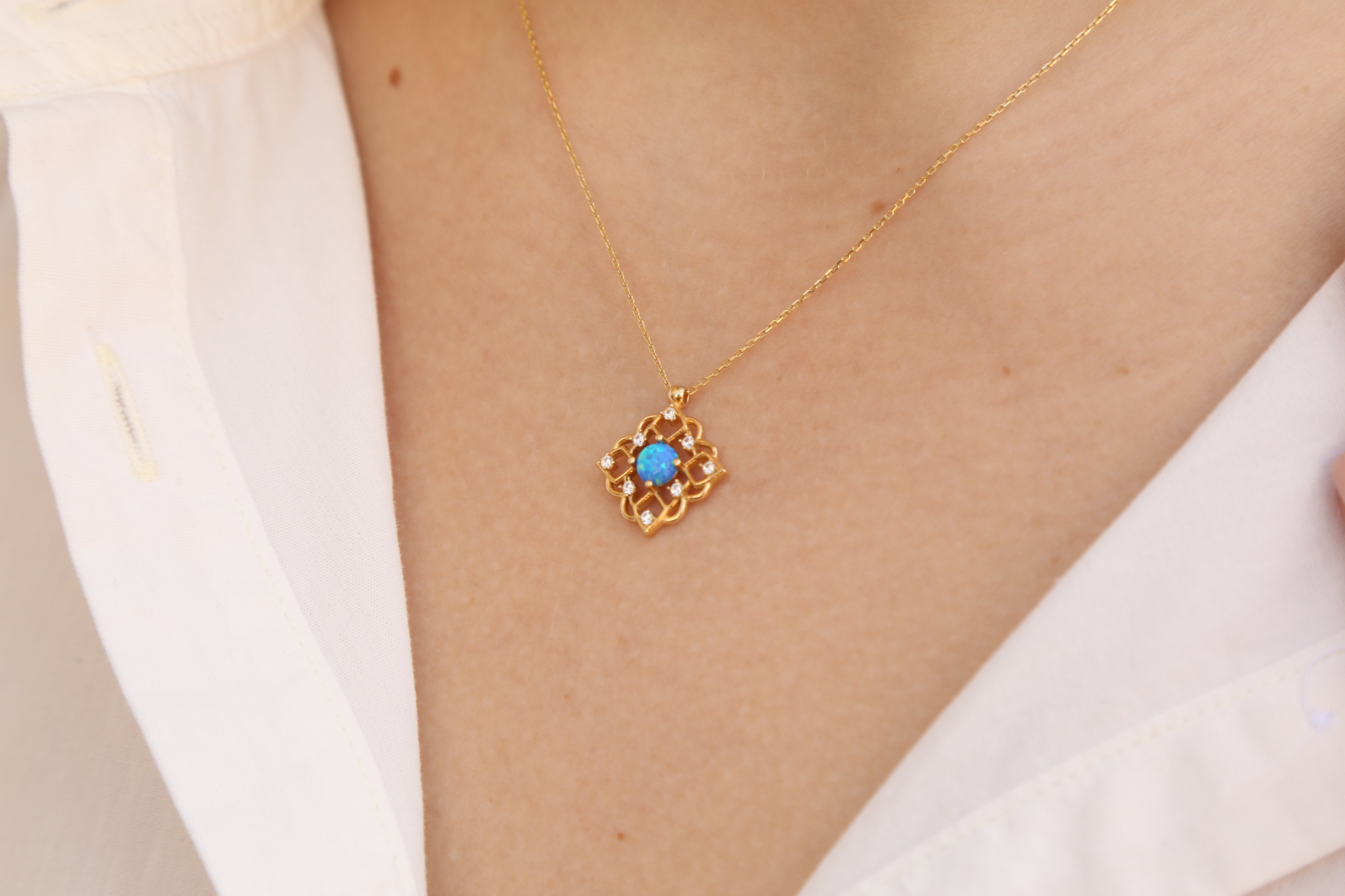 Opal Quenn Kolye